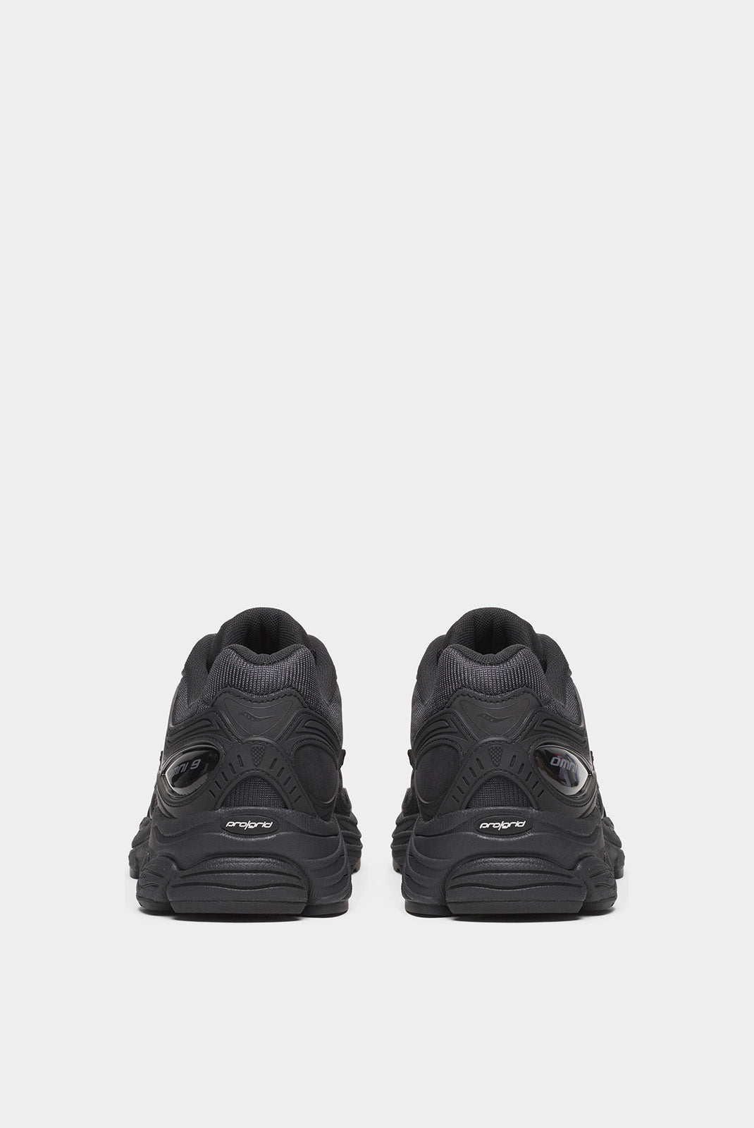 Кросівки Saucony PROGRID OMNI 9 Armor Black