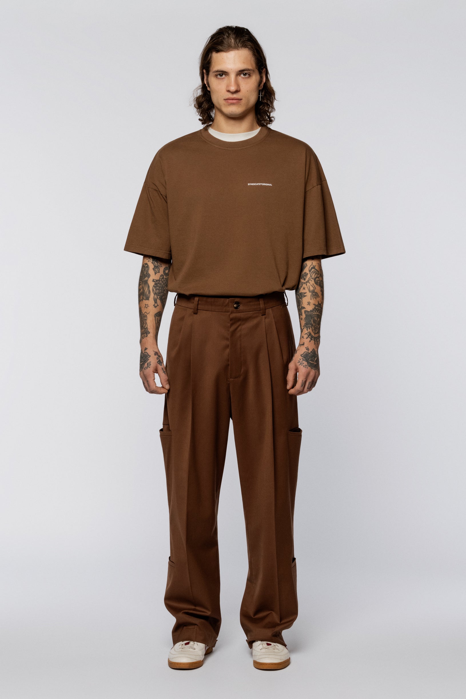 Brown cargo pants with side pockets