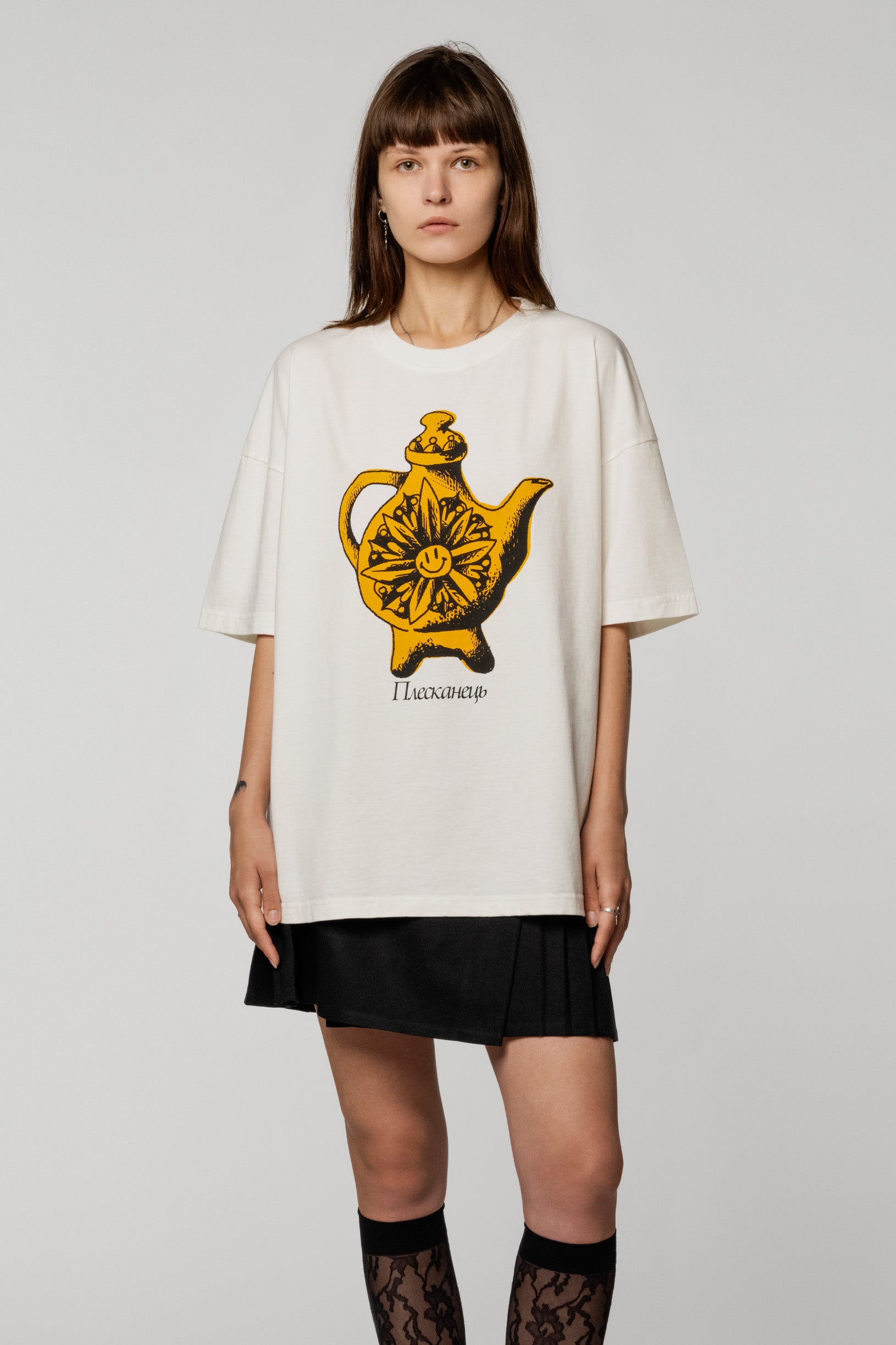 Syndicate x Derega  Pleskanets T-Shirt Ivory