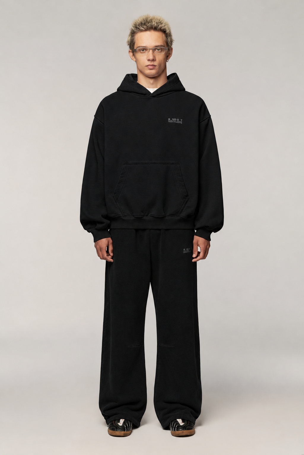 Trainer Lightweight Hoodie Black