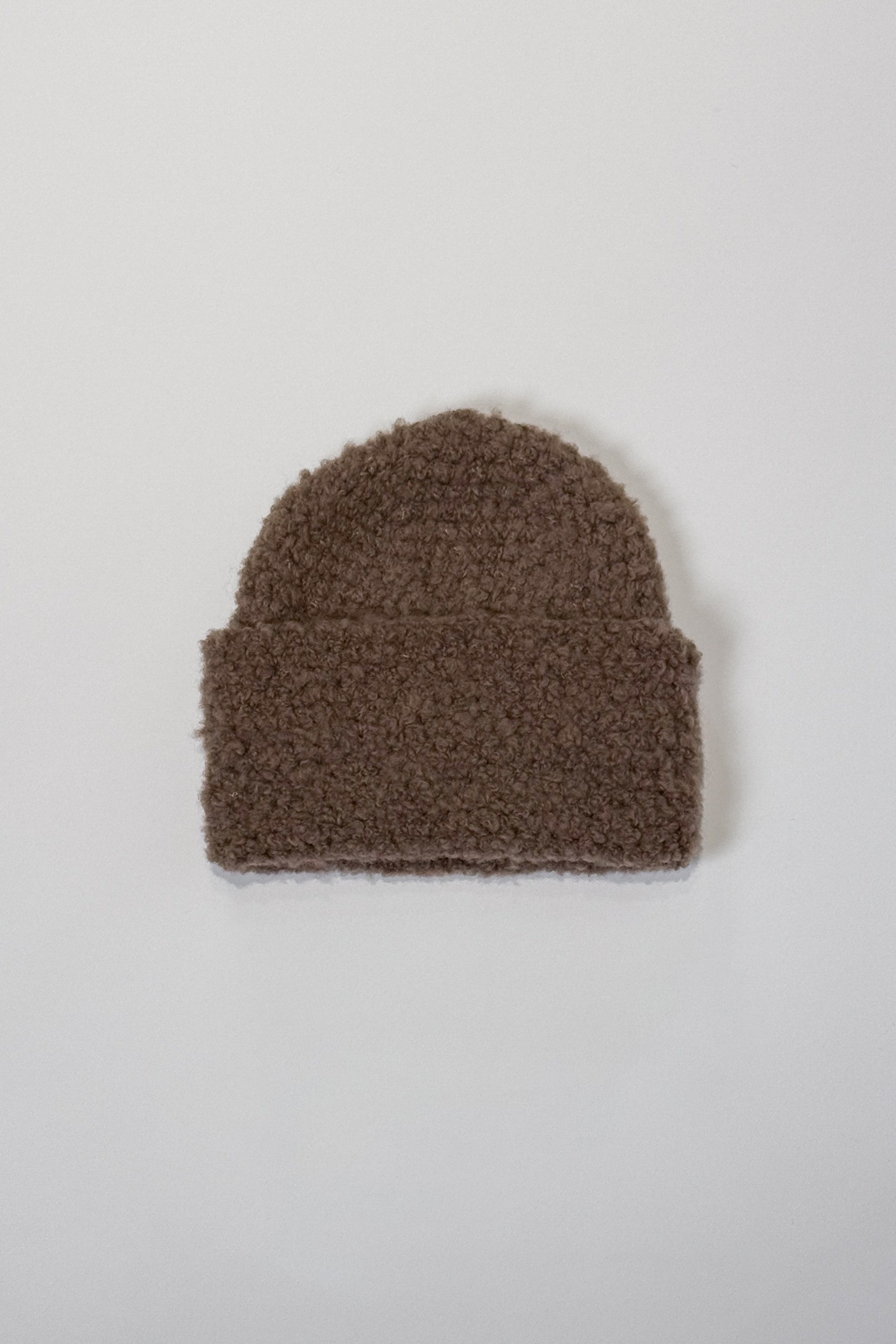 Вовняна Шапка Букле Ручної В'язки Коричнева