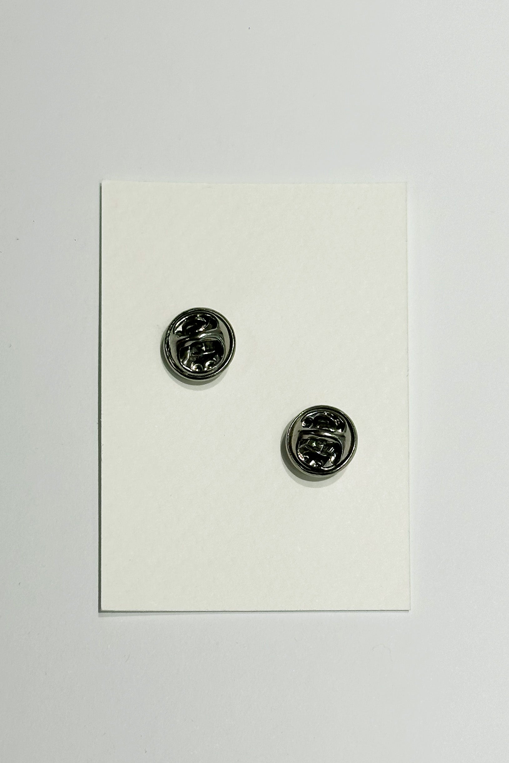 Срібляста брошка у формі стріли з нержавіючої сталі