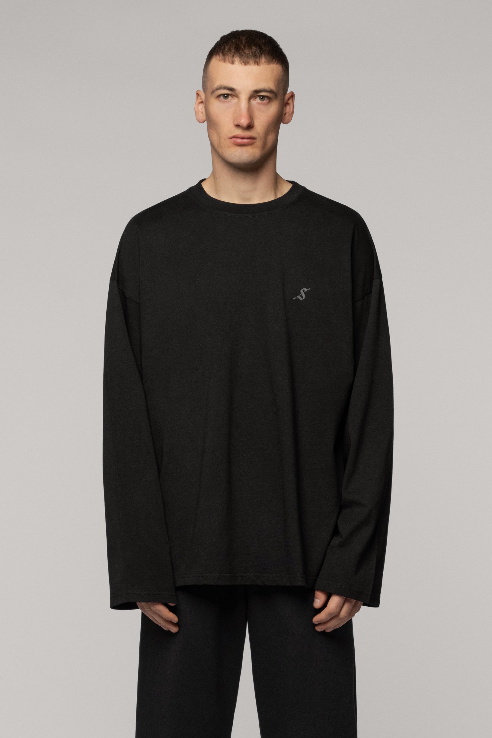Лонгслів з Логотипом Arrow Чорний