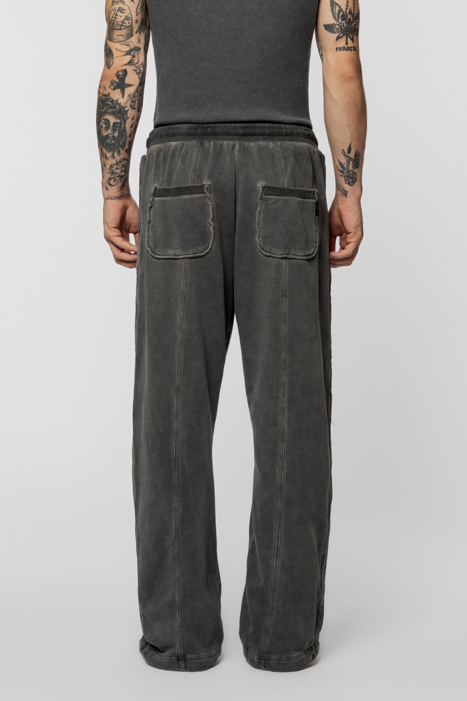 Faded arrow sweatpants gray