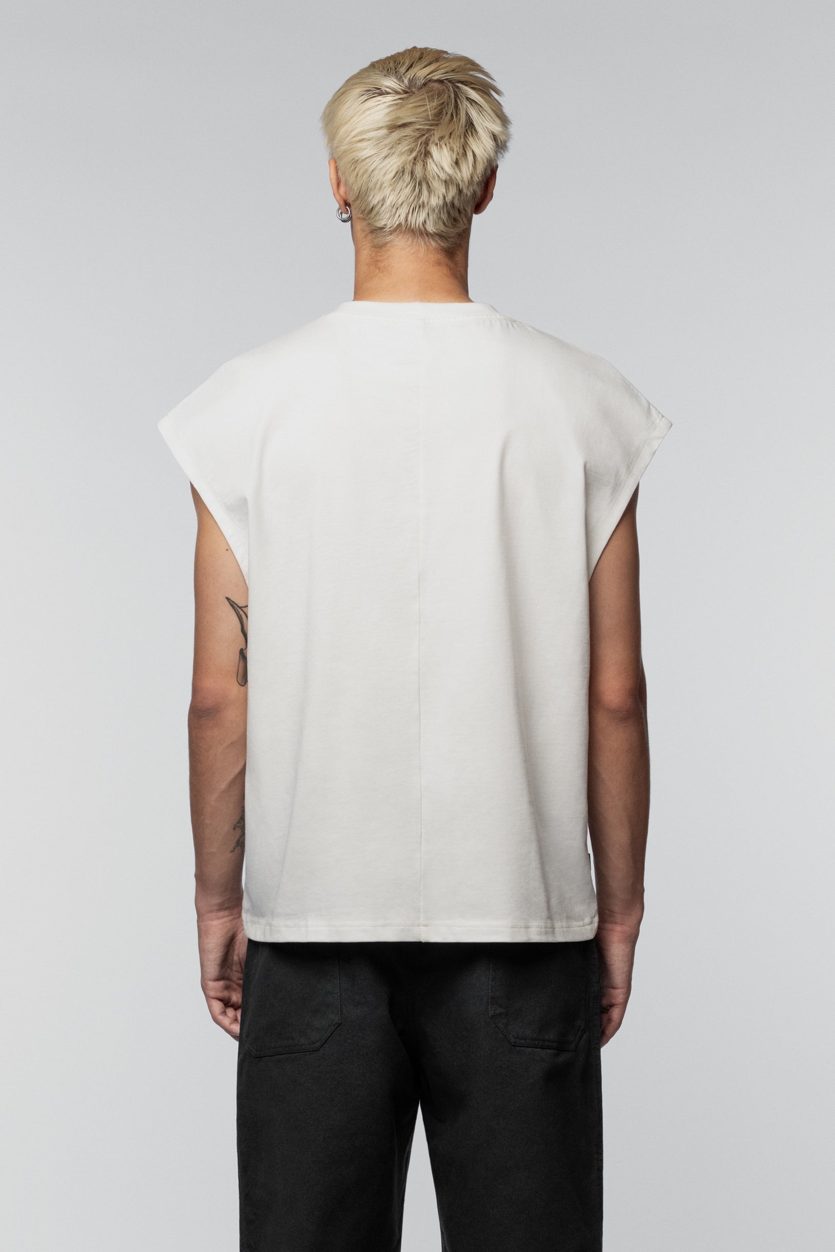 Футболка без рукавів SNDCT біла