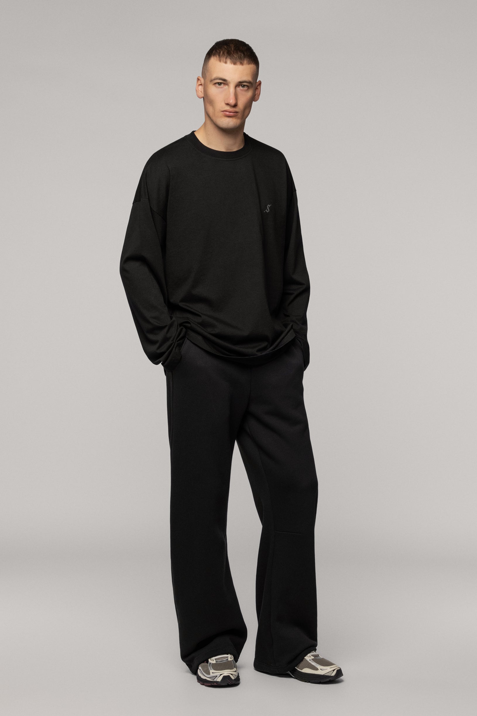 Лонгслів з Логотипом Arrow Чорний