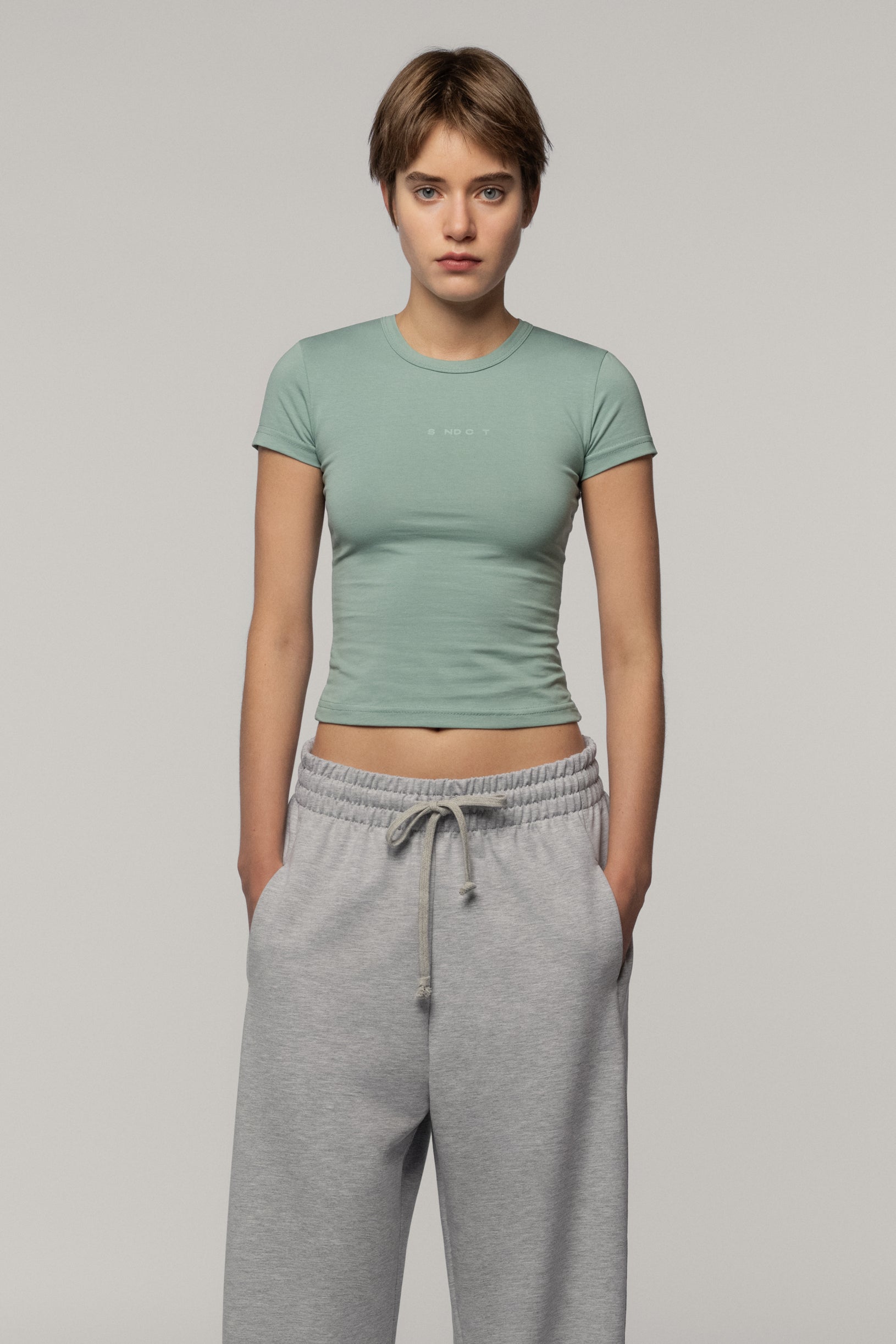 Футболка приталена м'ятна