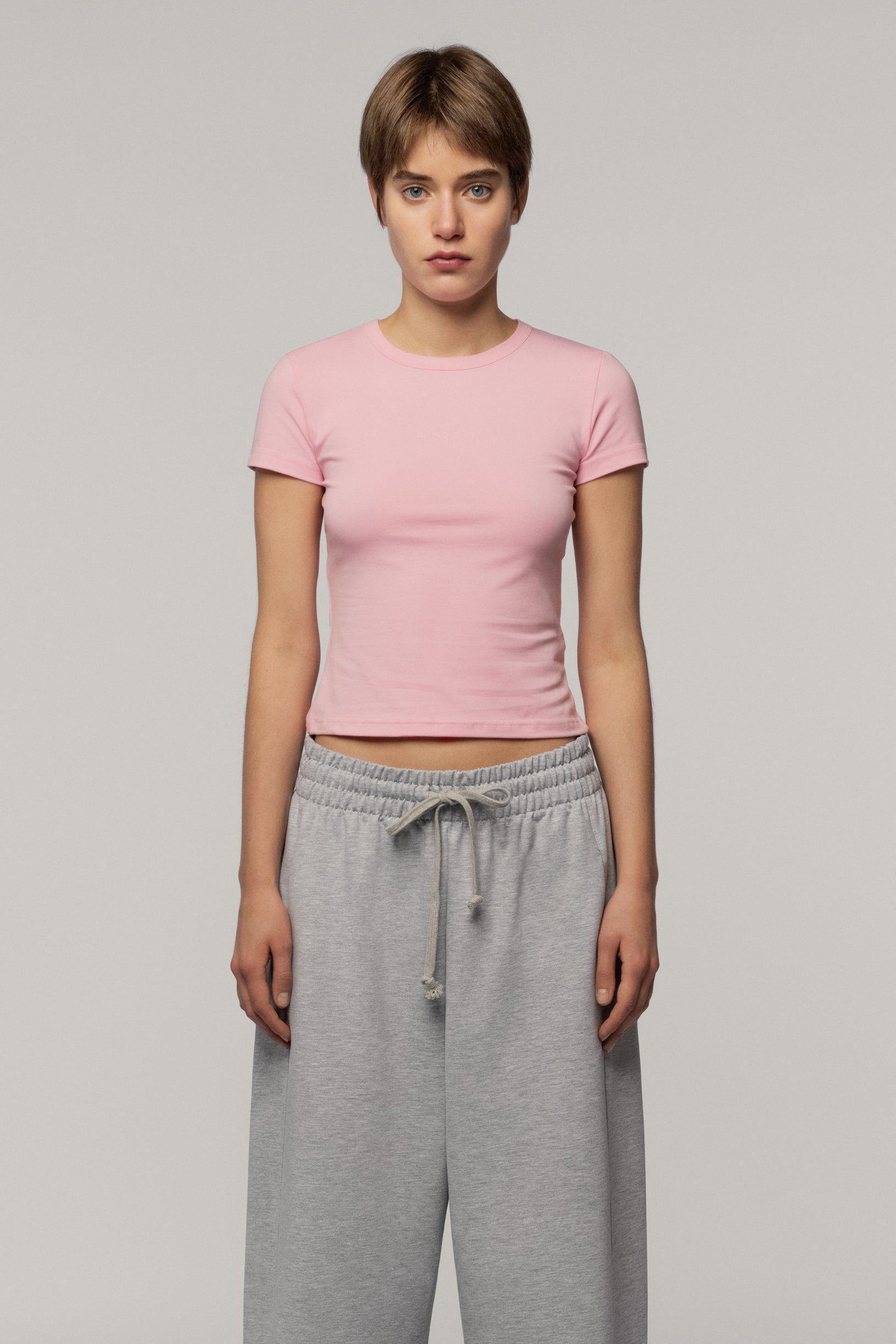 Футболка приталена рожева