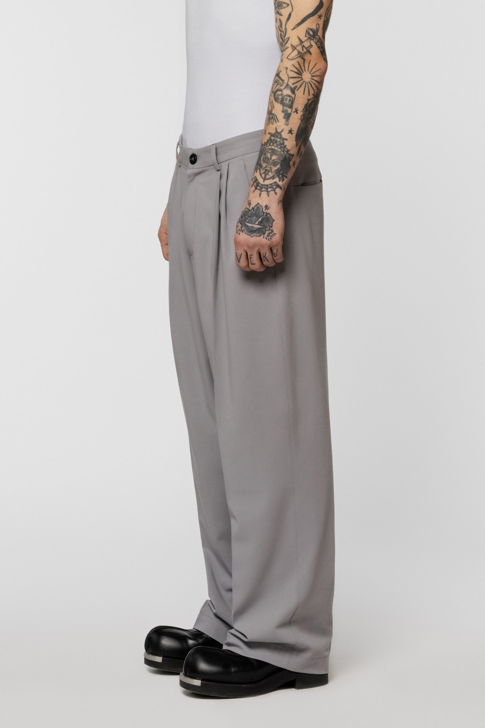 Grey wide-cut trousers made of viscose suit fabric