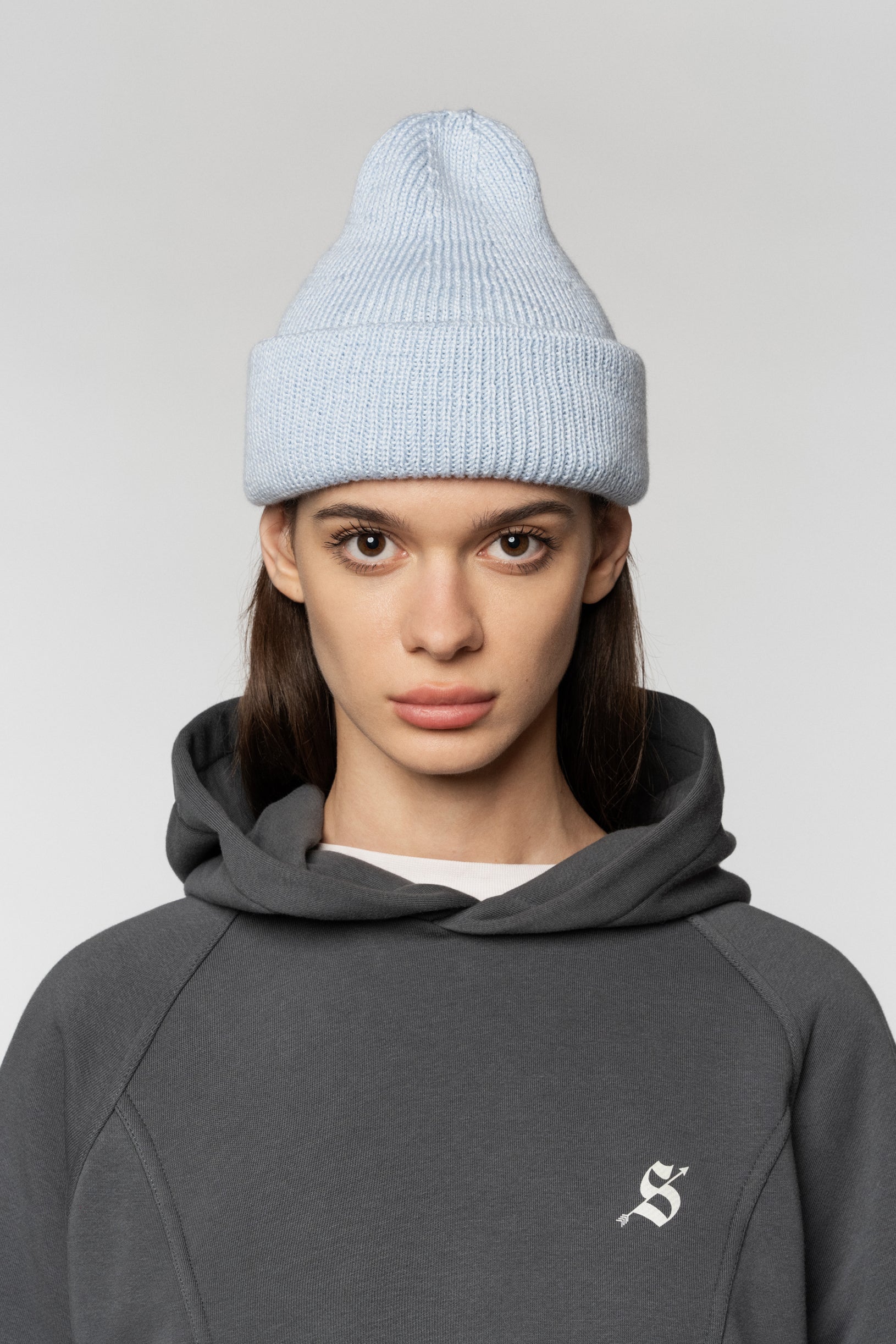 Blue beanie made of merino wool