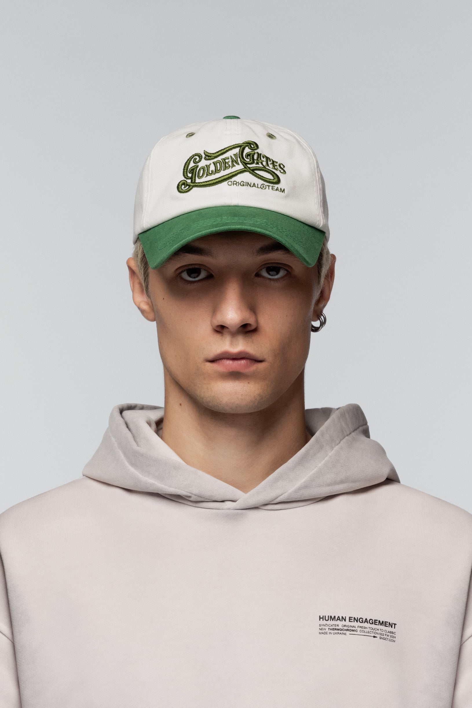 Кепка Золоті Ворота з Зеленою Вишивкою