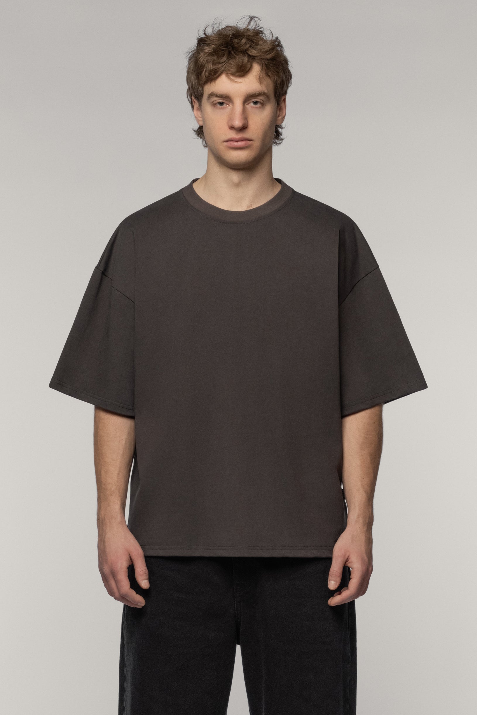 Коричнева щільна оверсайз футболка