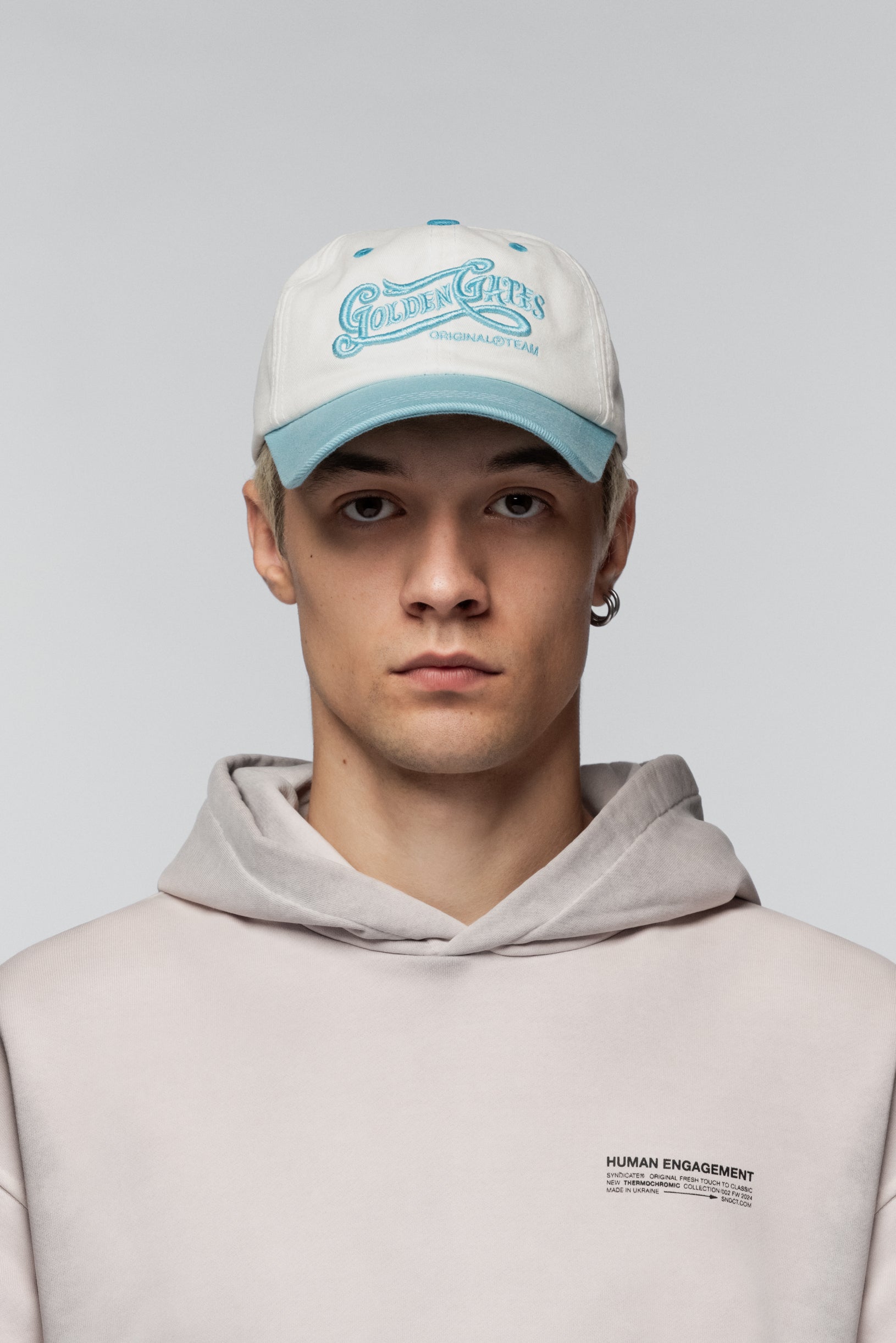 Кепка Золоті Ворота з Блакитною Вишивкою