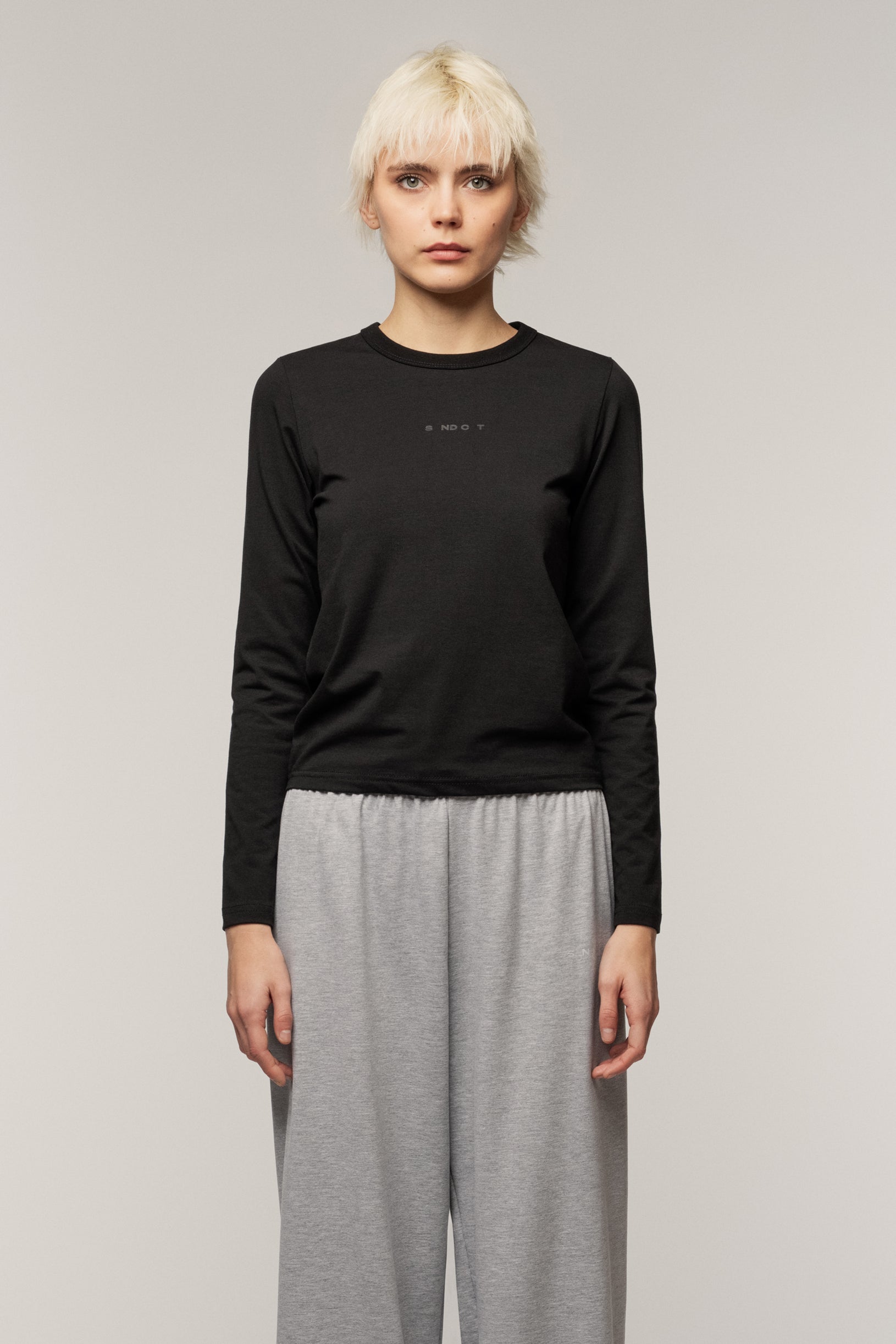 Woman Longsleeve Black