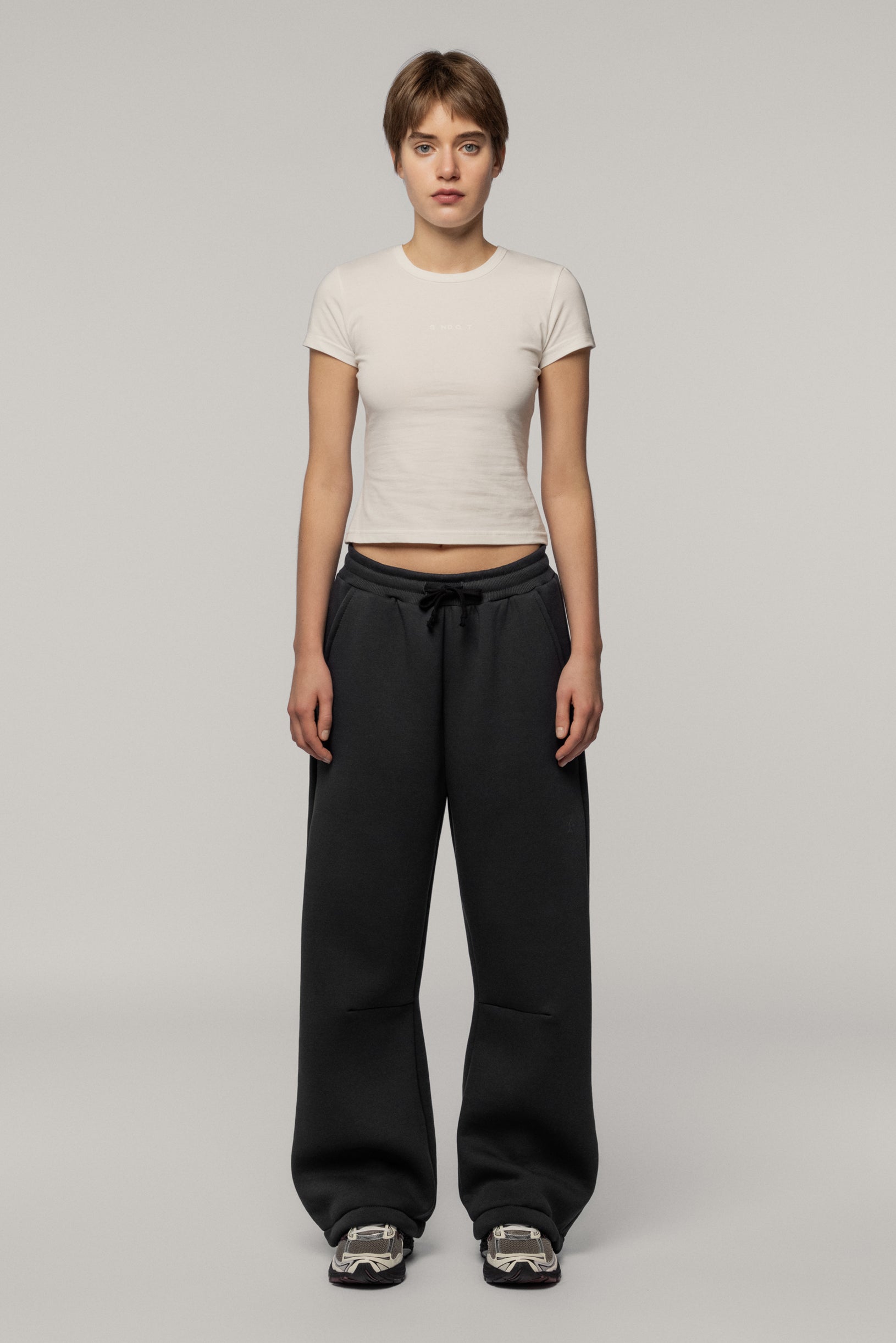 Arrow Logo Sweatpants Graphite