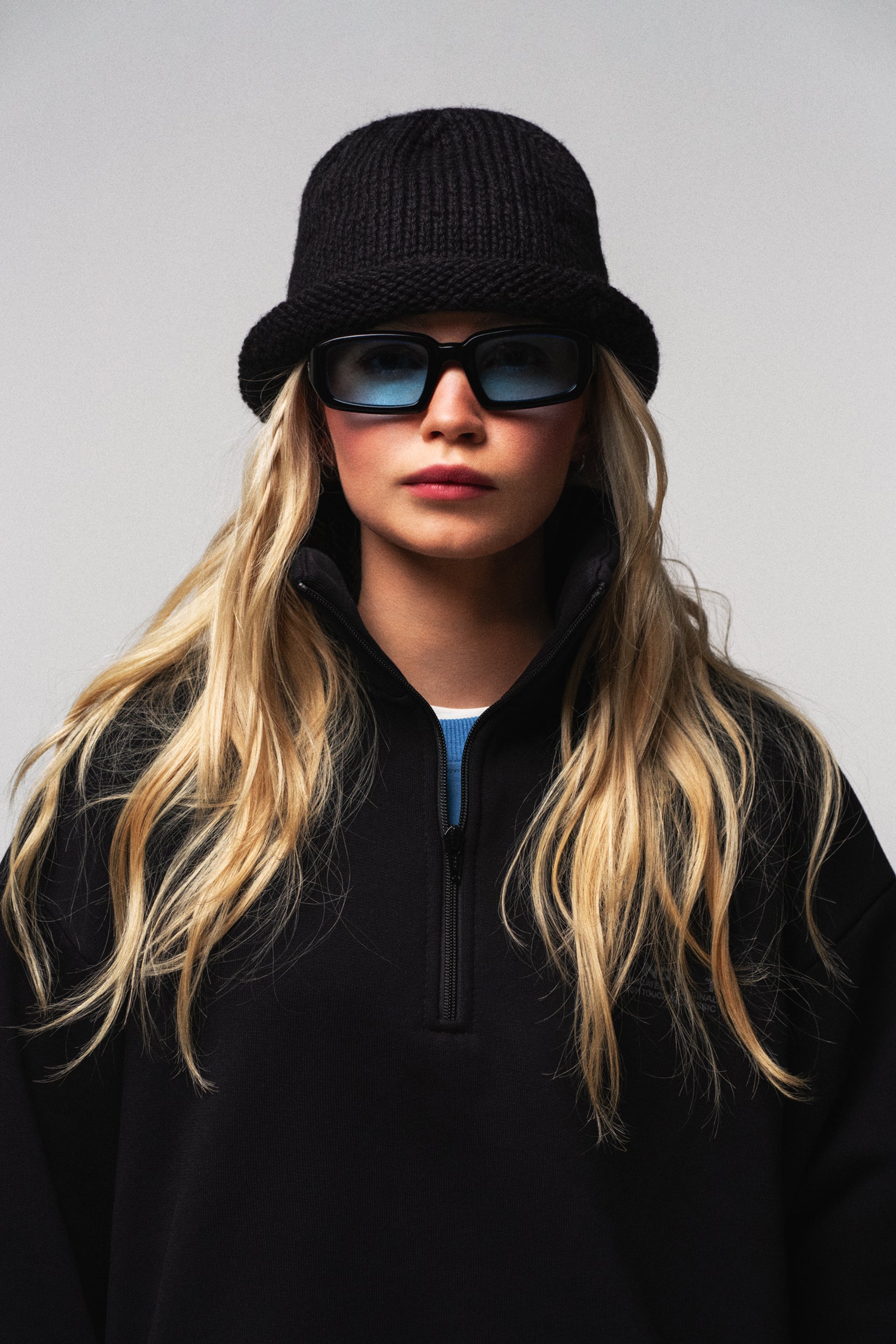 Вовняна Шапка Ручної В'язки Чорна