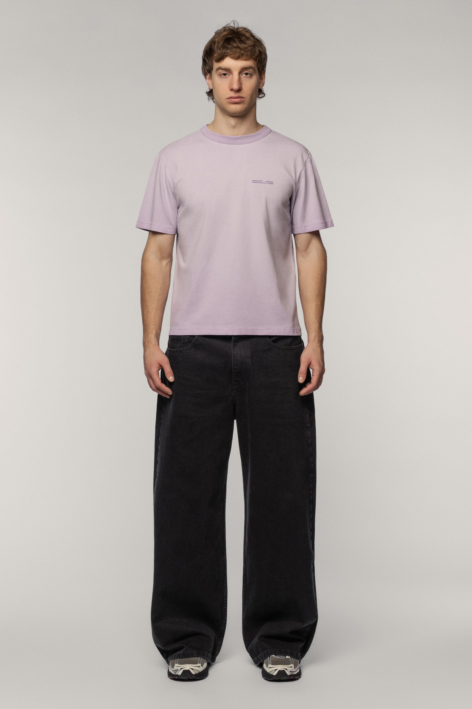 Лілова Фарбована Класична Футболка