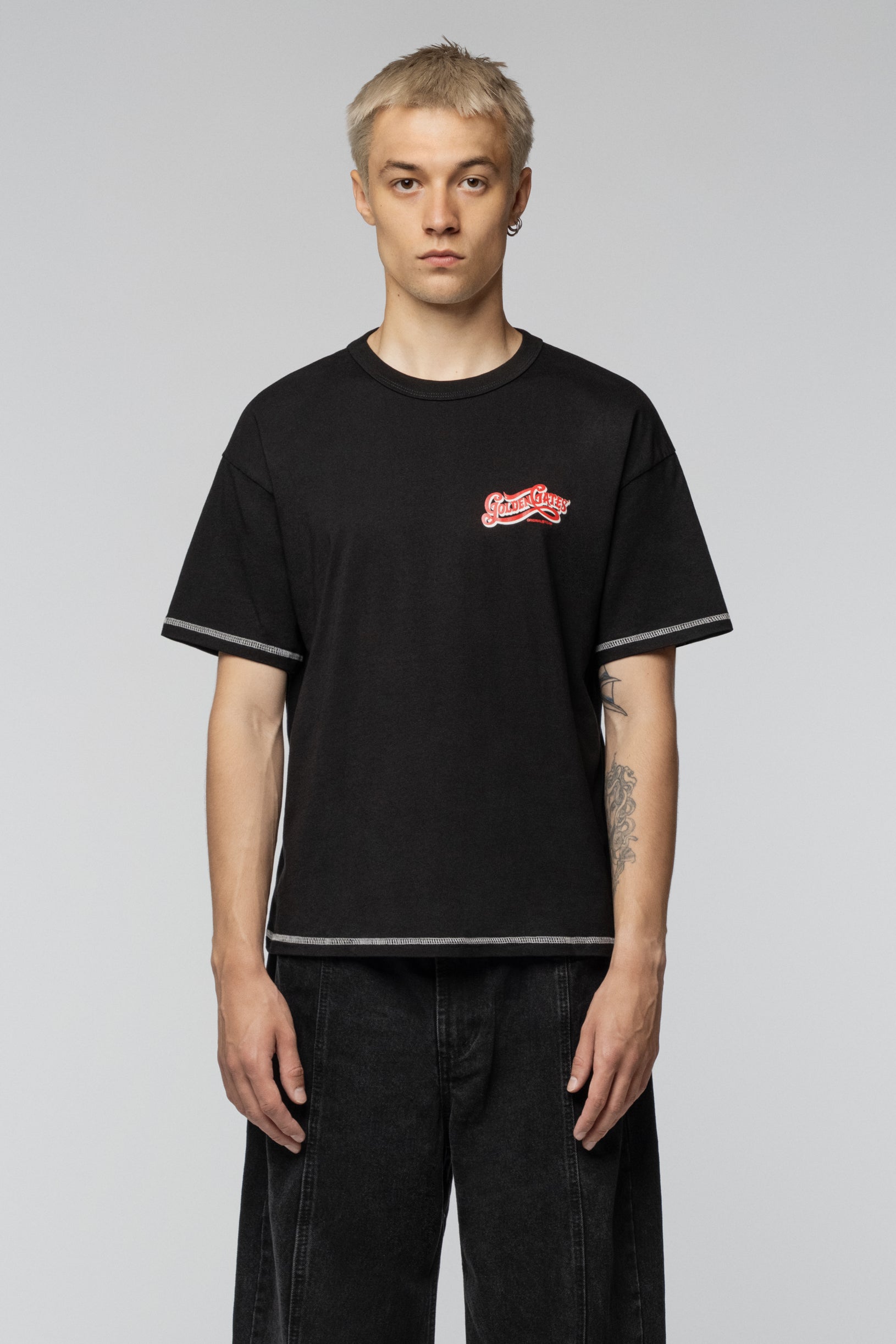 Чорна Оверсайз Футболка Golden Gates