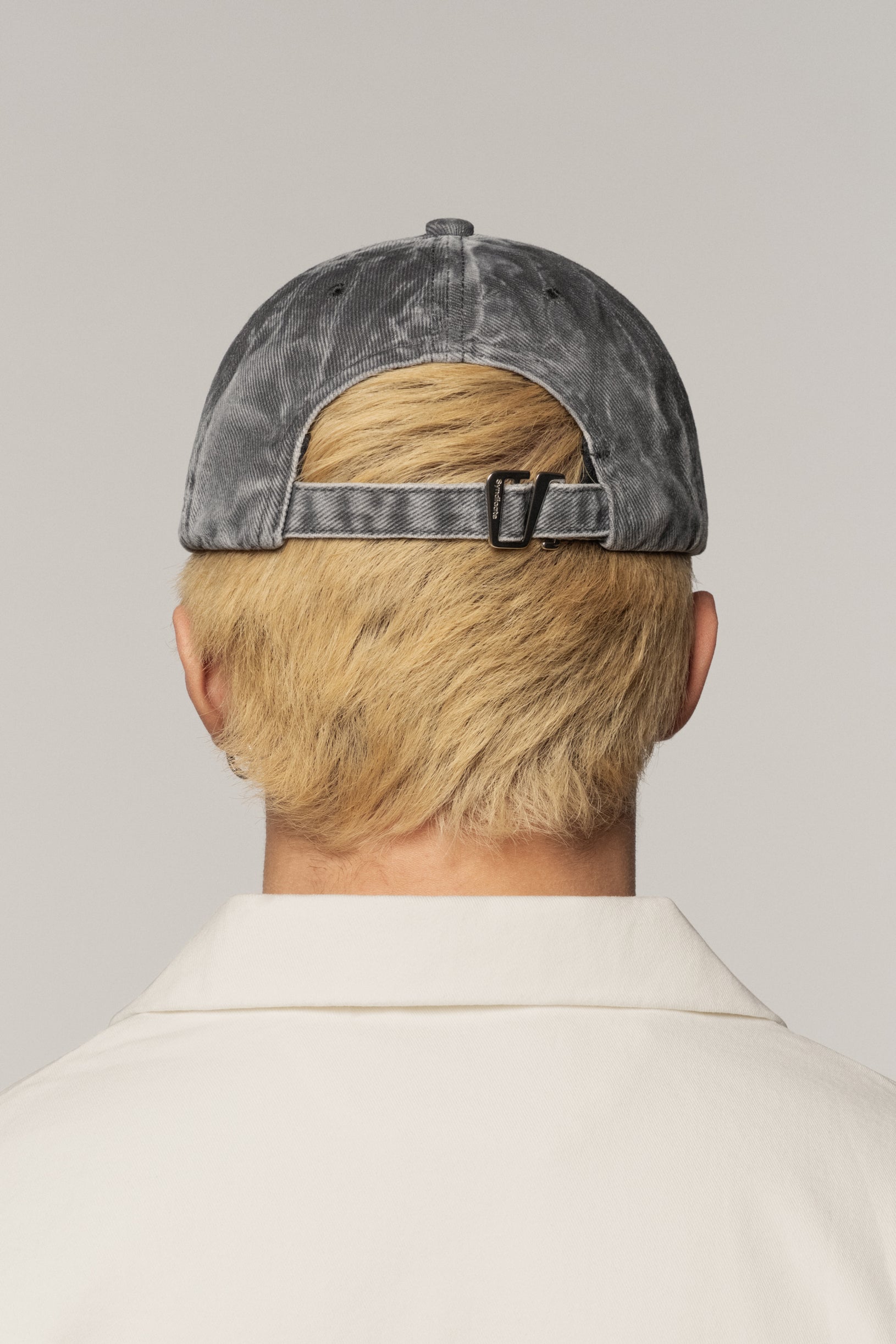 Distressed Baseball Cap Grey