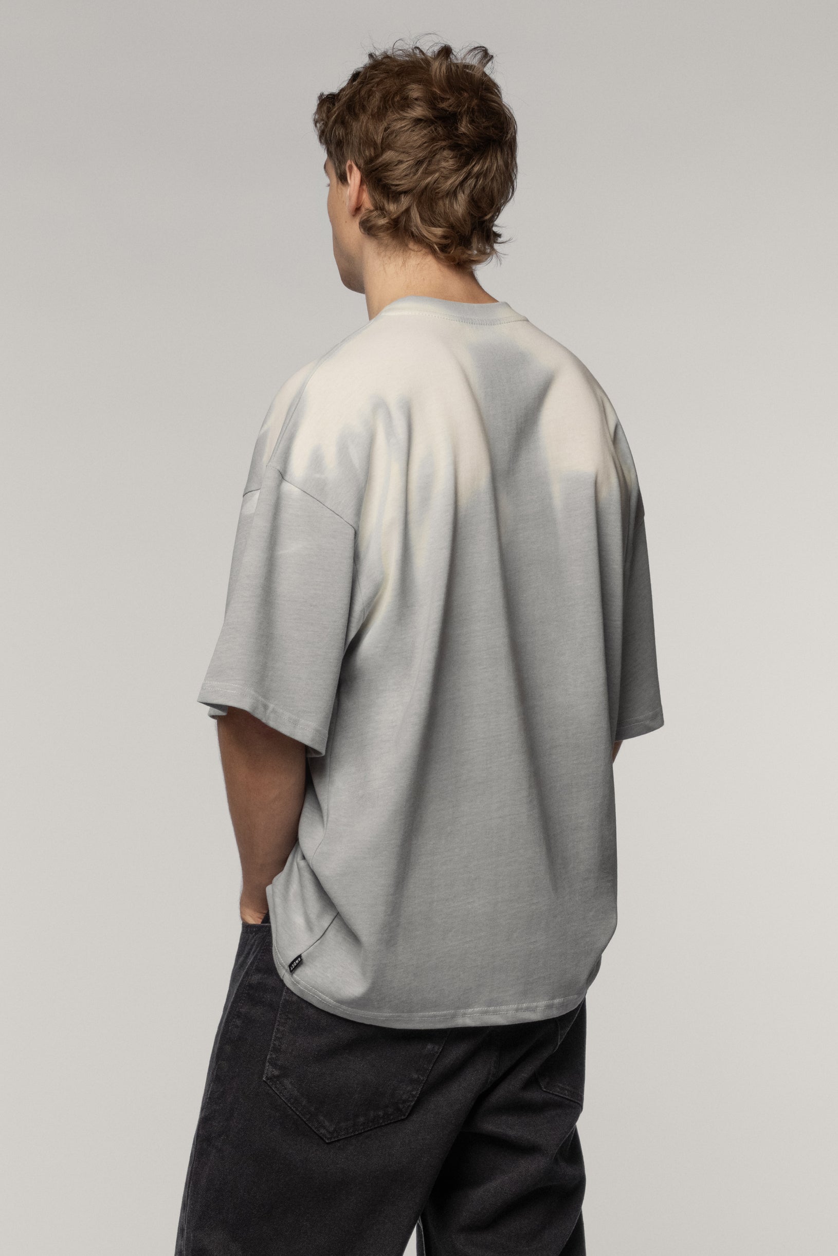 Футболка оверсайз сірого кольору Heat Reactive