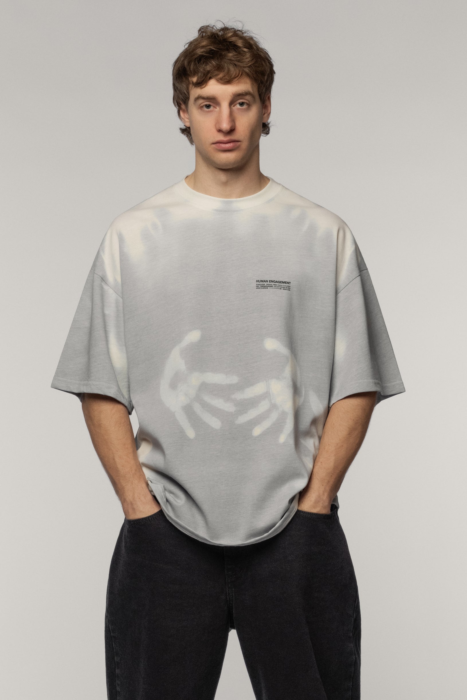 Футболка оверсайз сірого кольору Heat Reactive