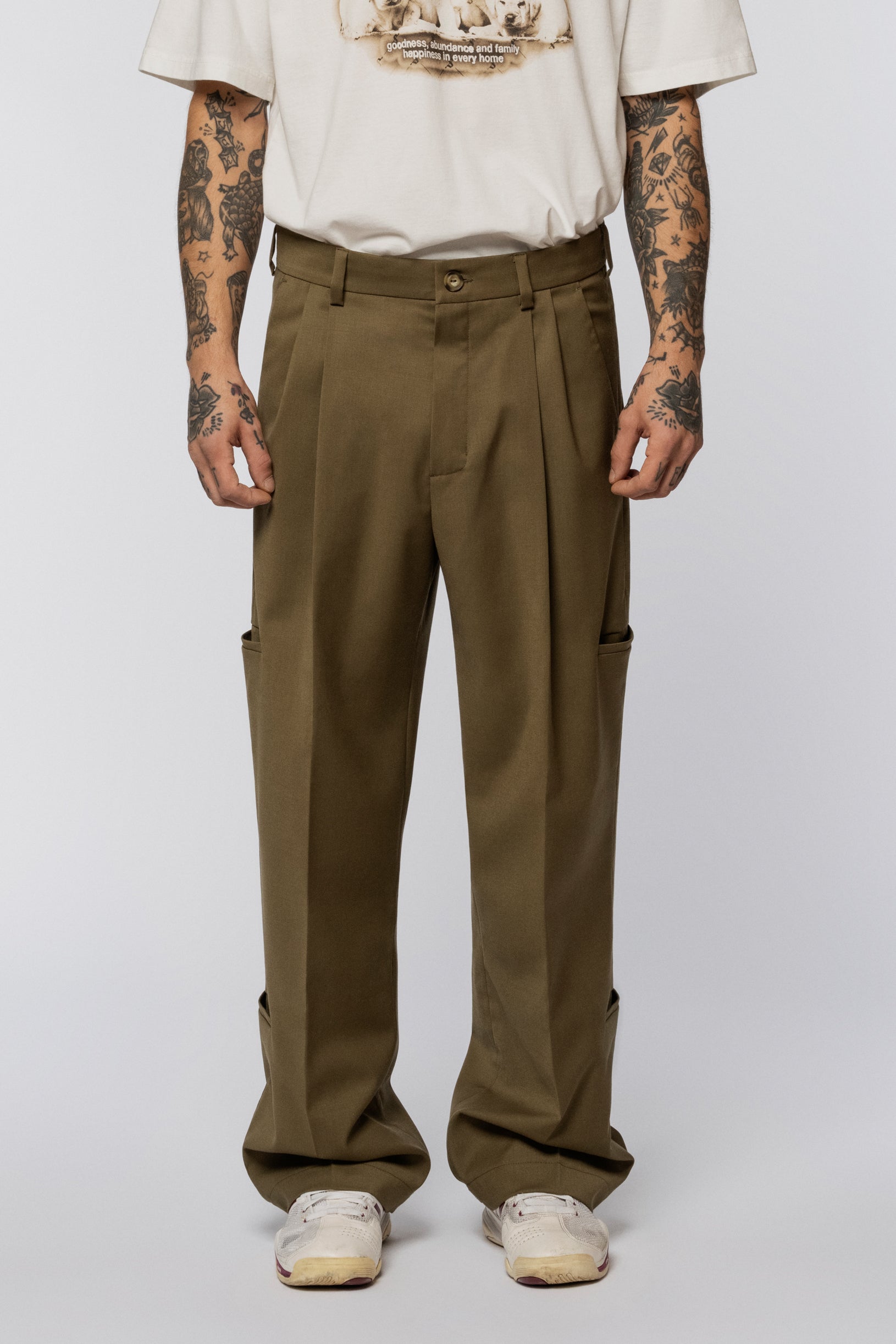 Wool trousers classic cargo Khaki