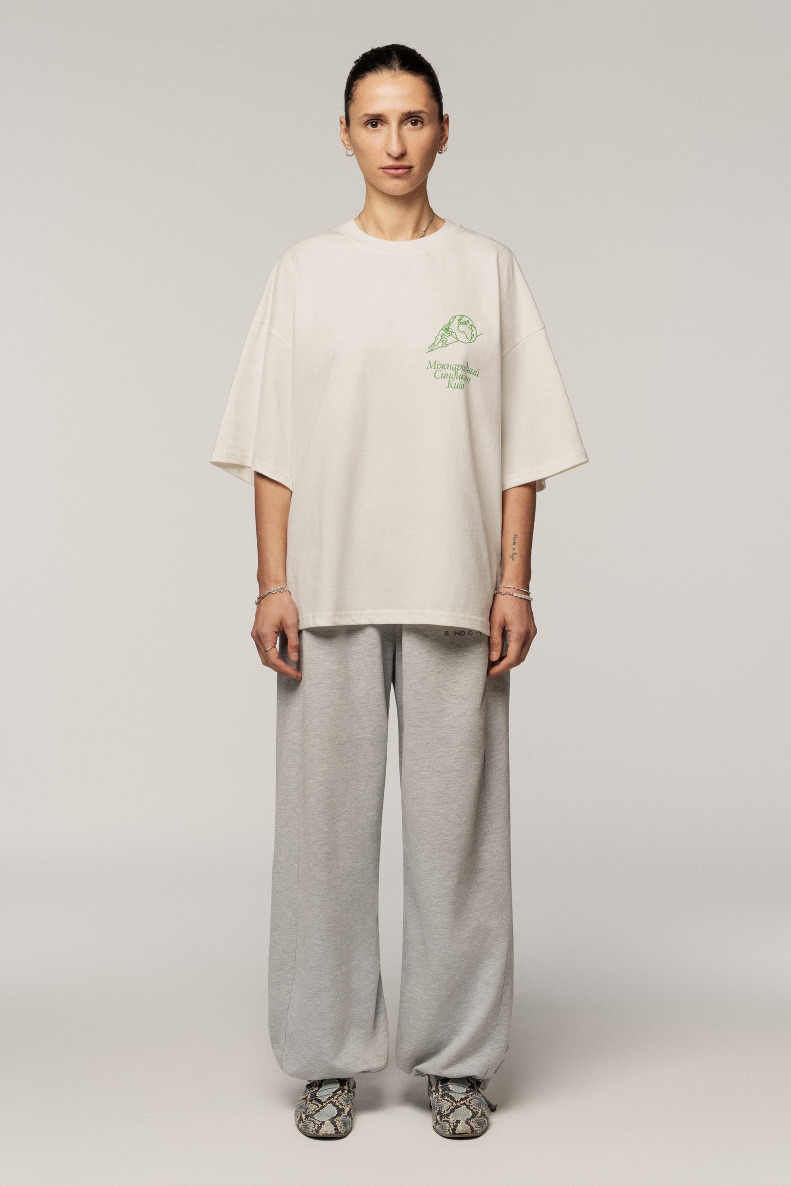 Sndct x Derega International T-shirt Ivory