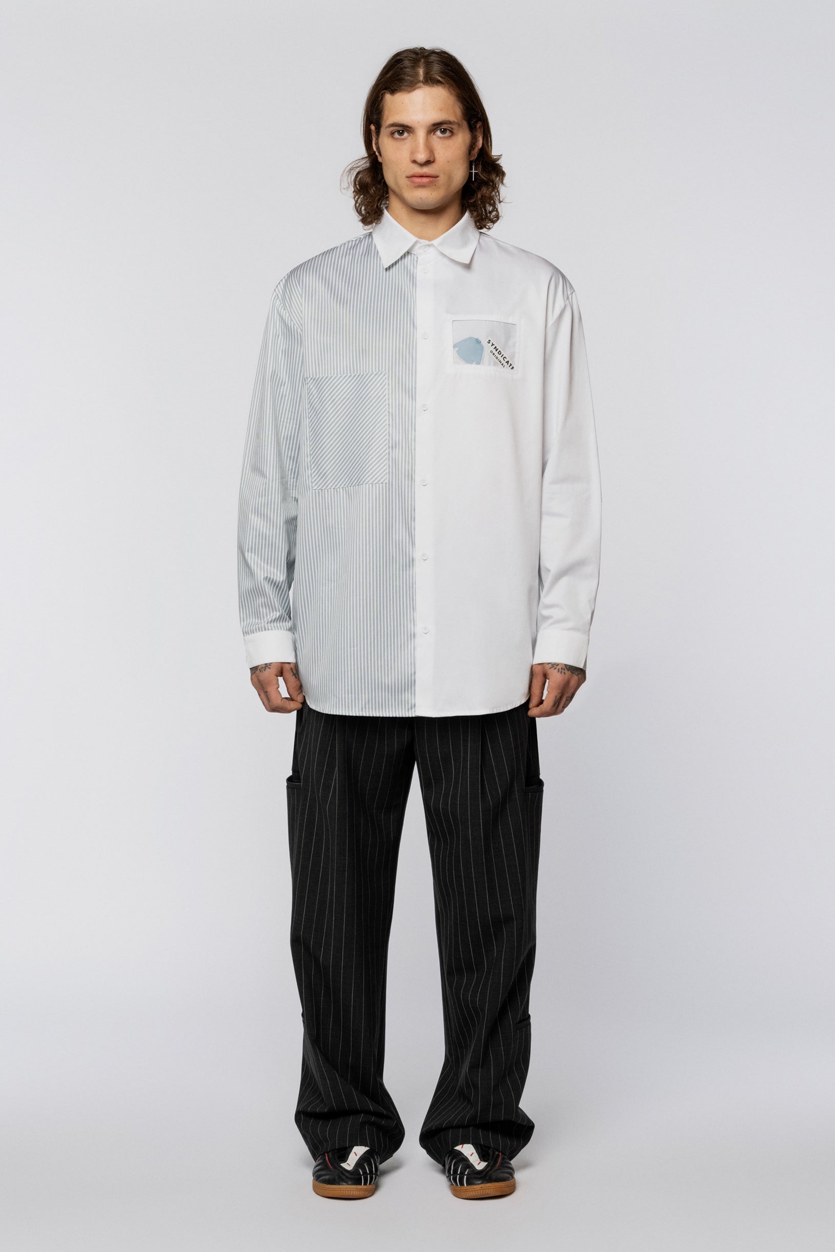 Unisex Lazy shirt with striped inserts and a patch