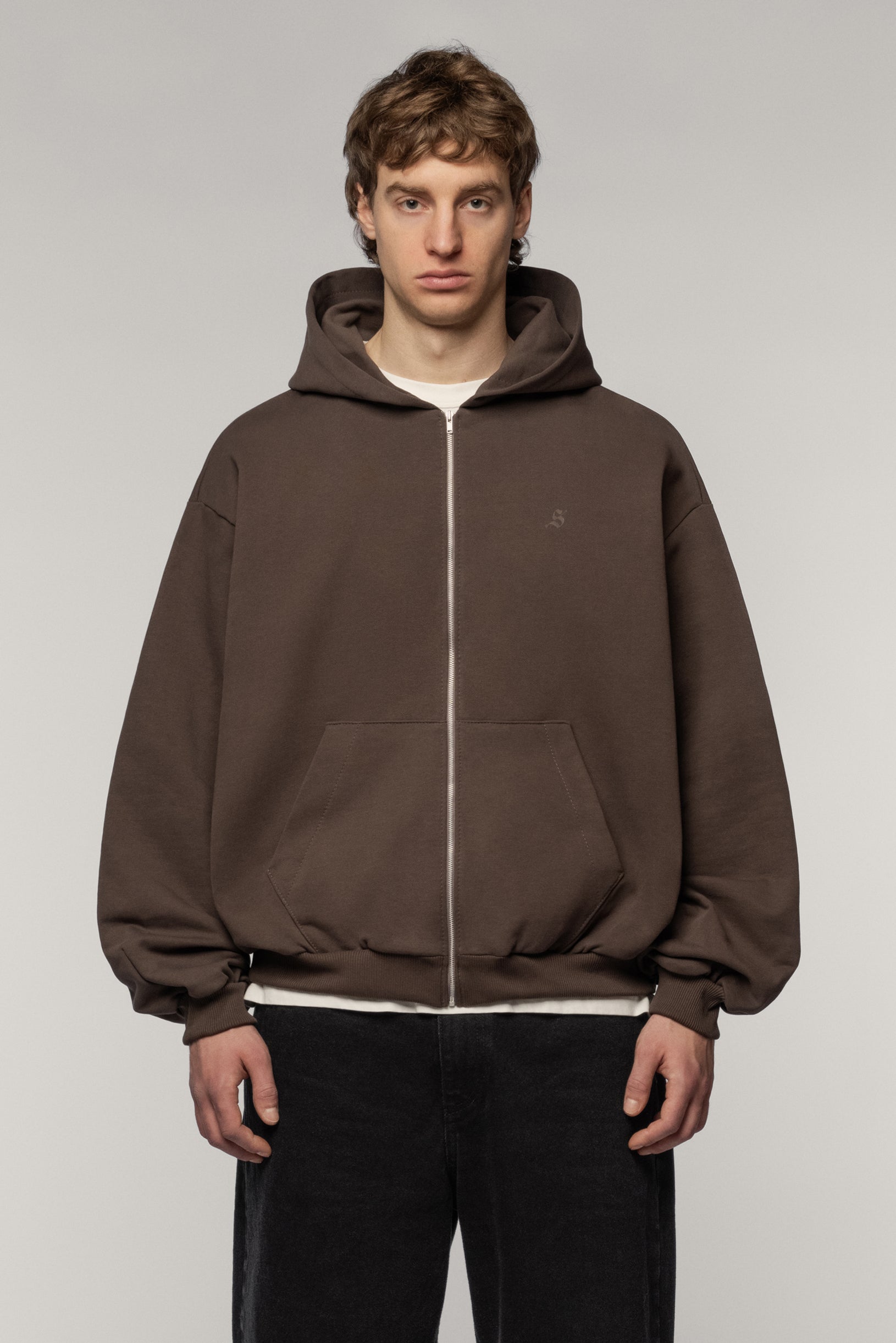 Коричневий худі Arrow з блискавкою