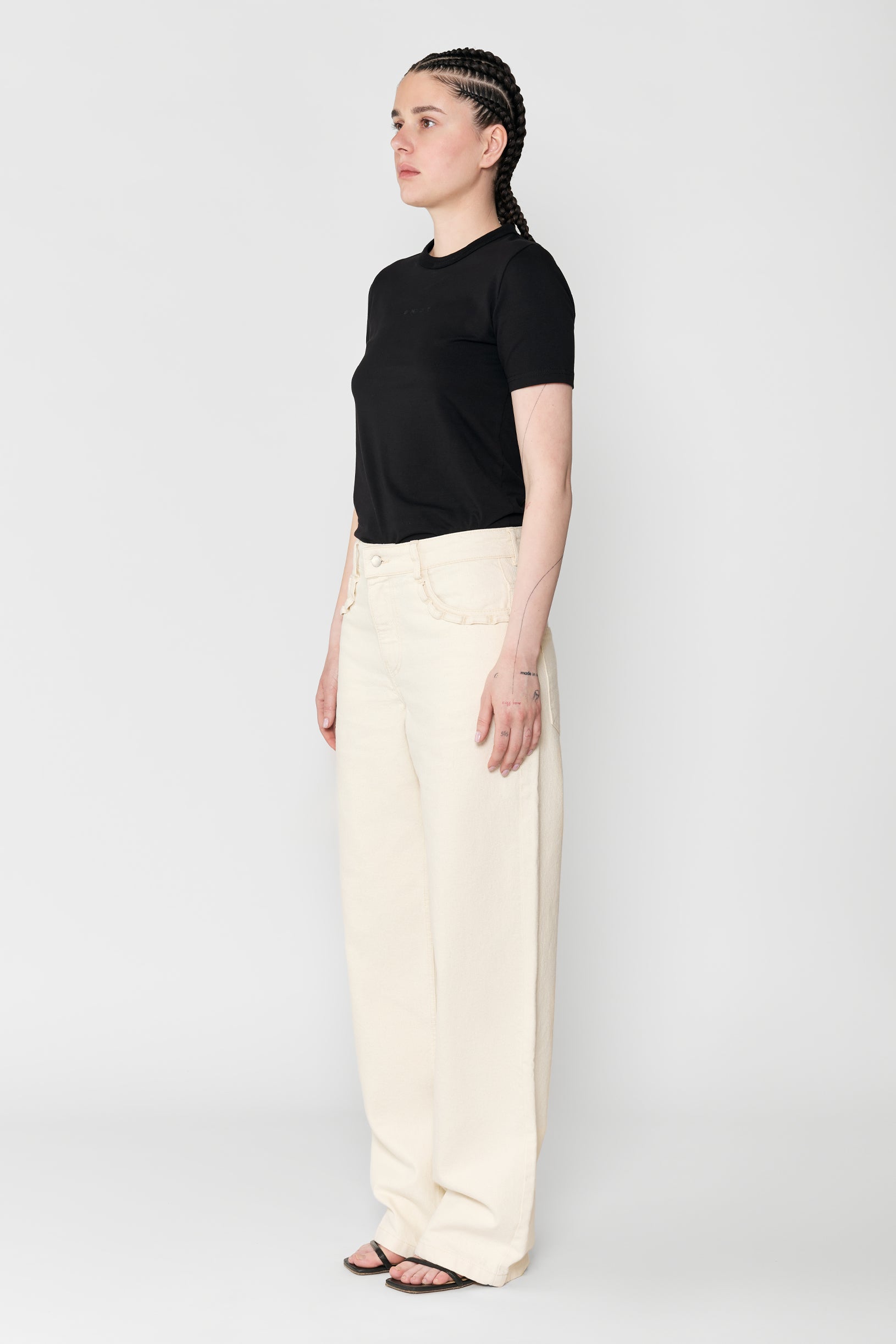 Woman Straight Fit Jeans Ivory