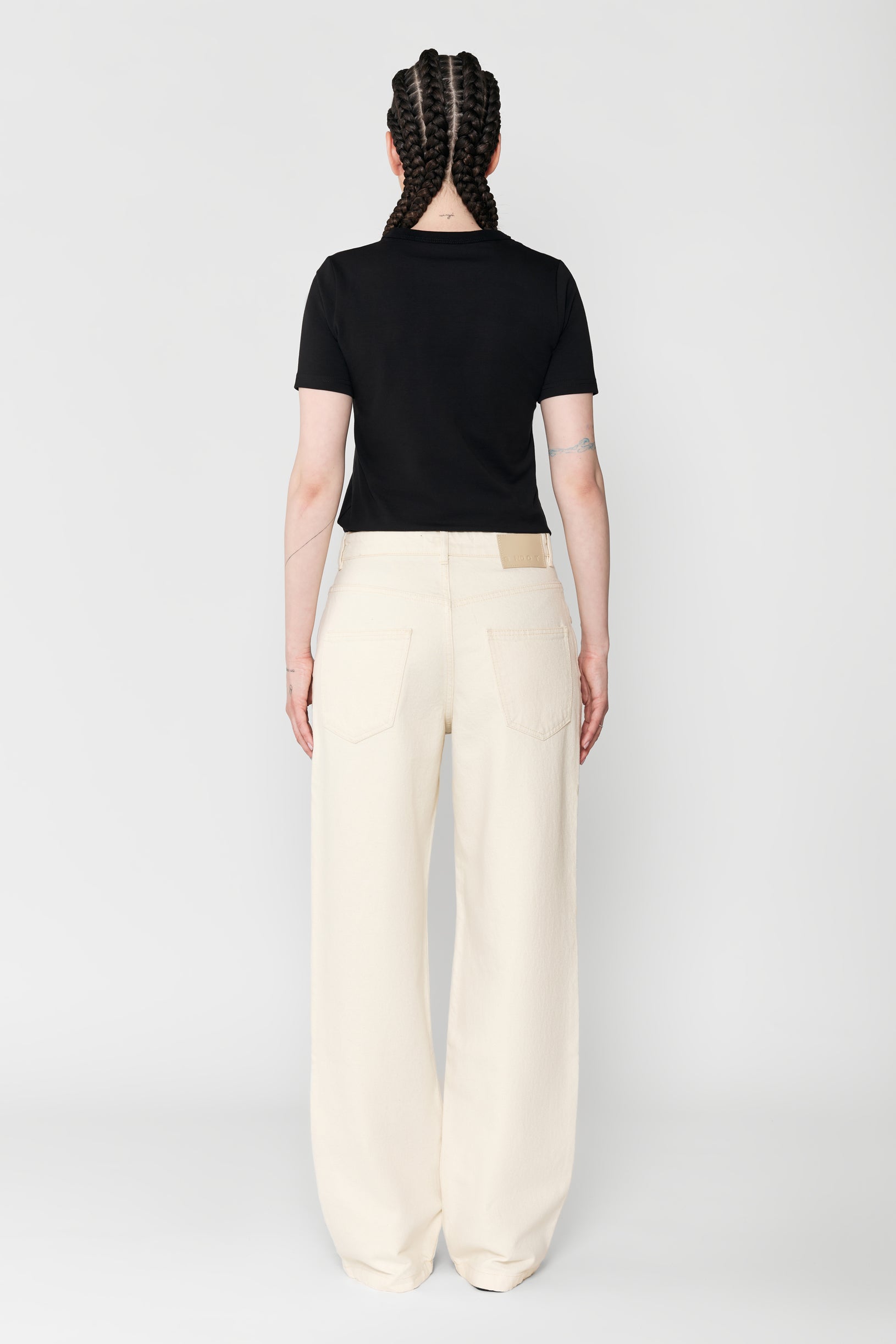 Woman Straight Fit Jeans Ivory