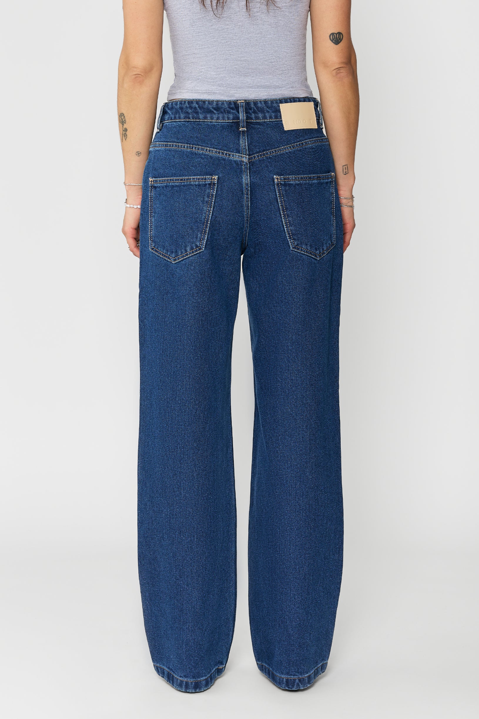Woman Straight Fit Jeans Blue
