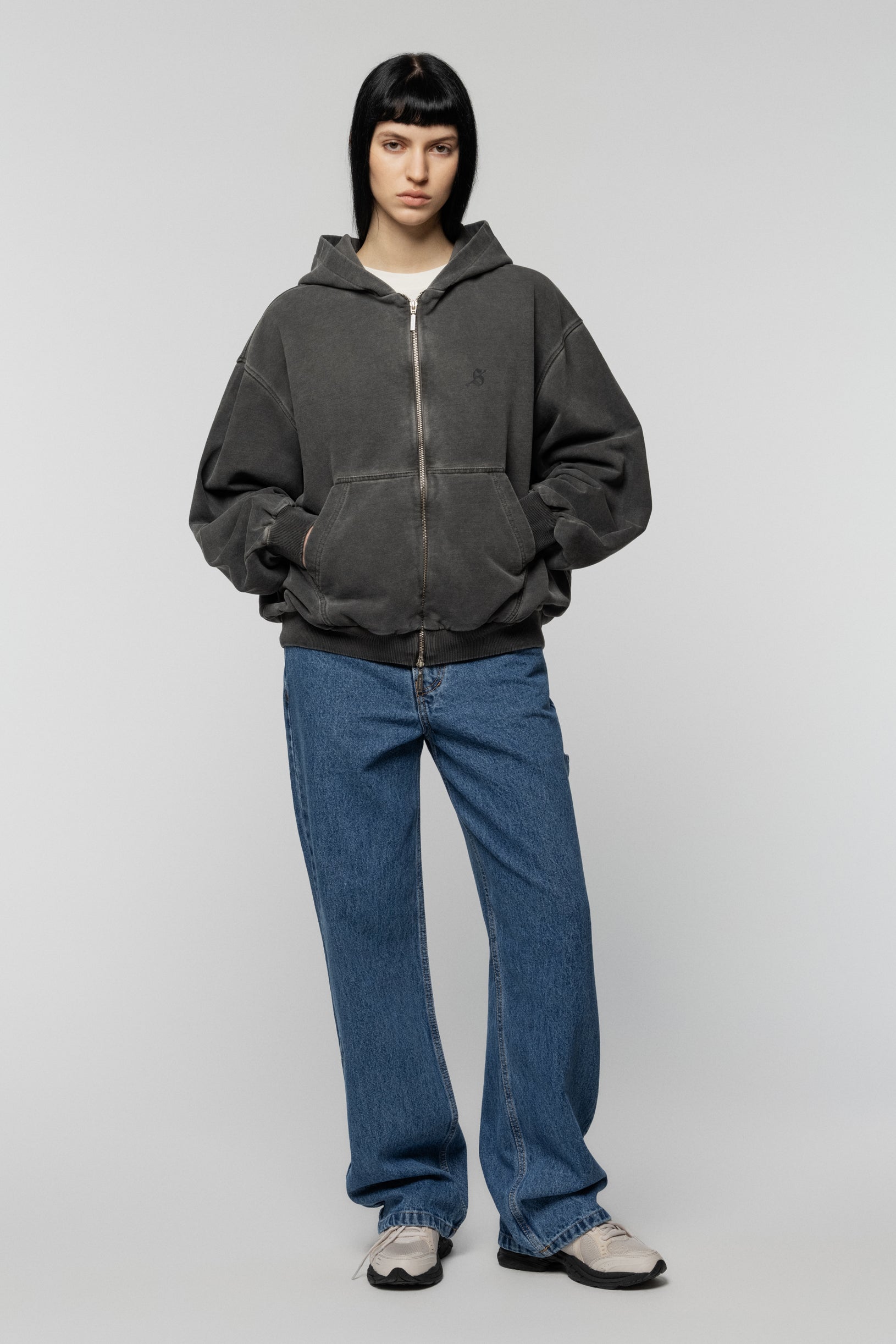 Фарбований Сірій Худі на Блискавці