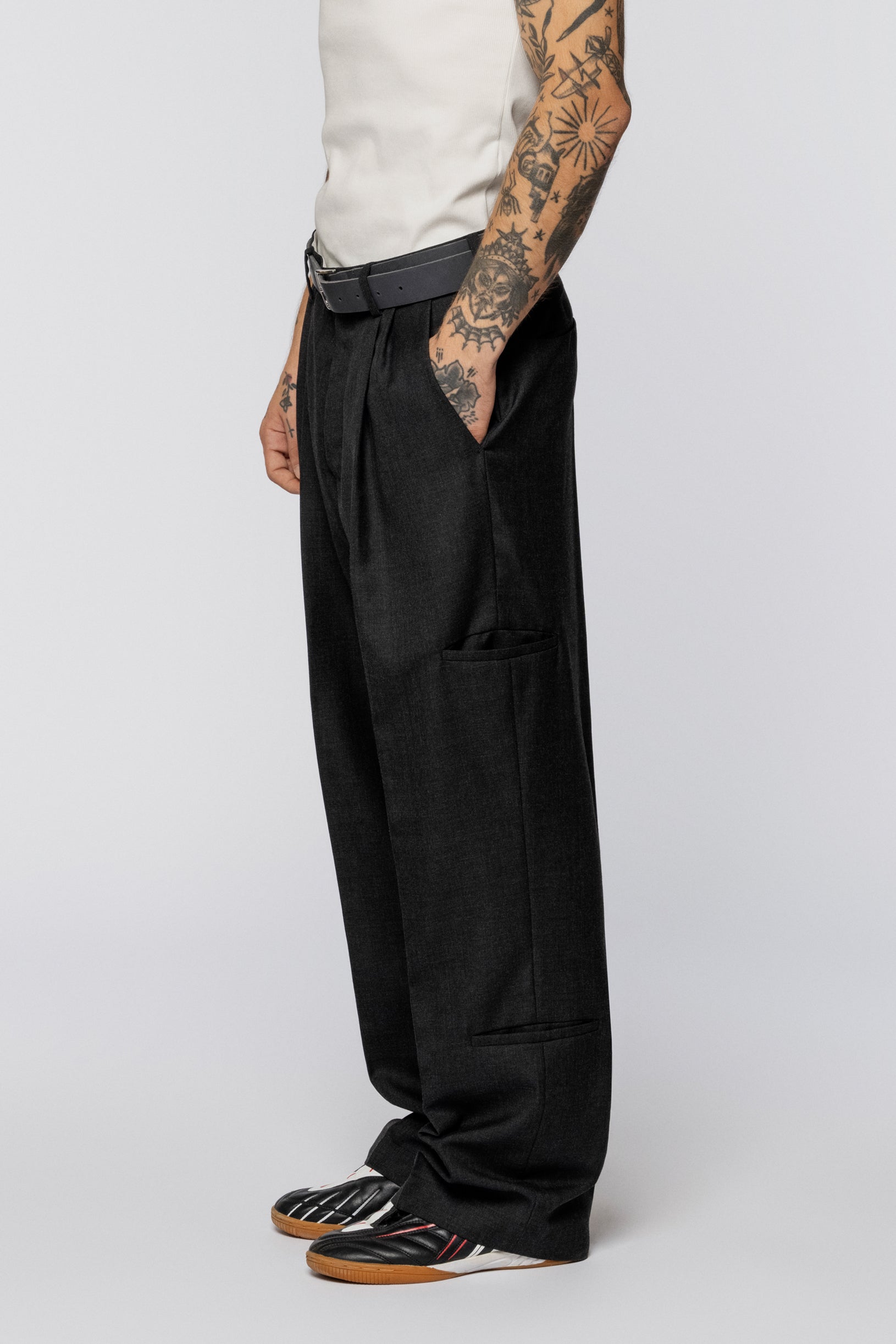 Wool trousers classic cargo Gray
