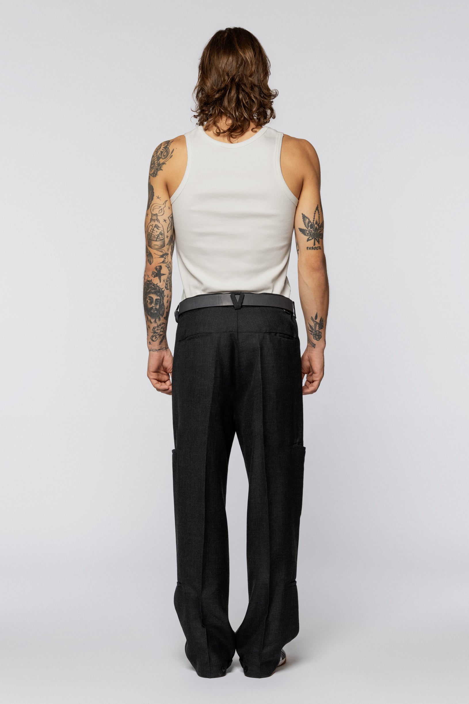 Класичні вовняні штани карго сірого кольору з кишенями