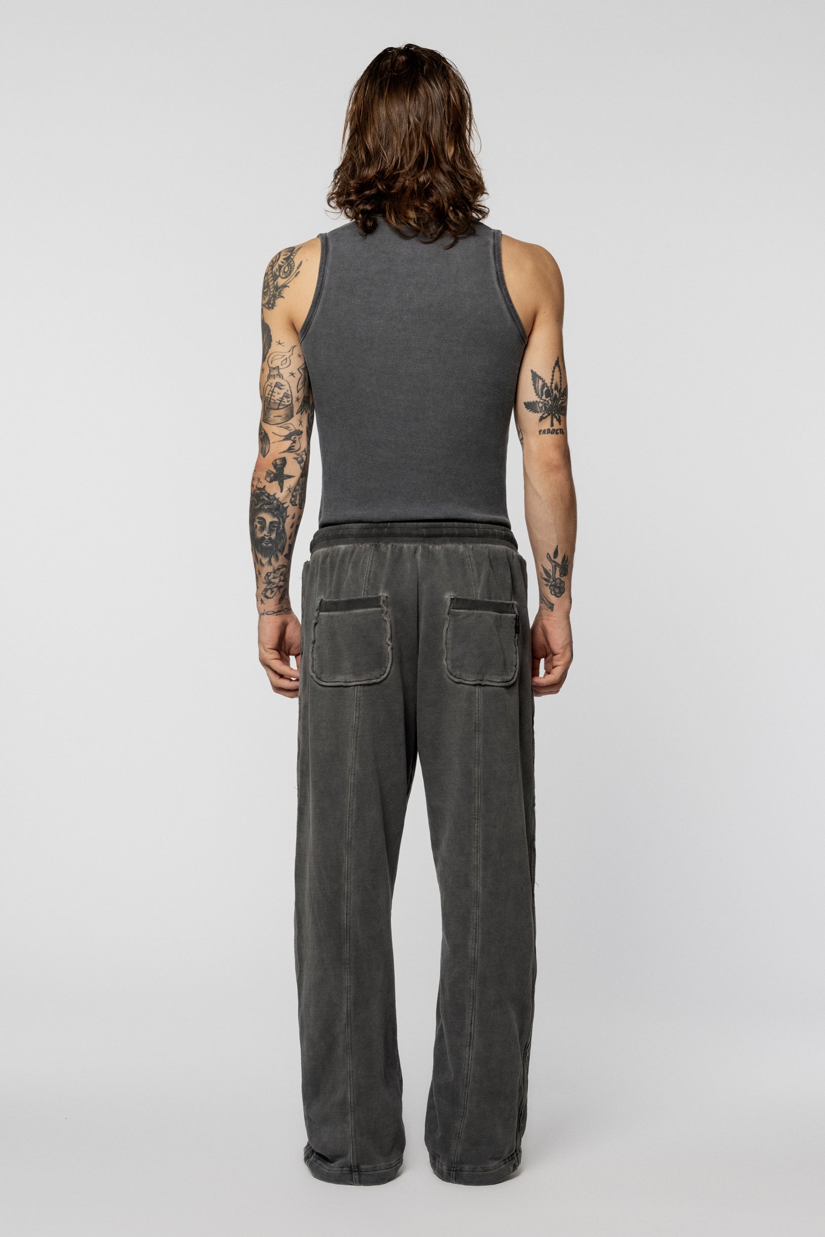 Faded arrow sweatpants gray