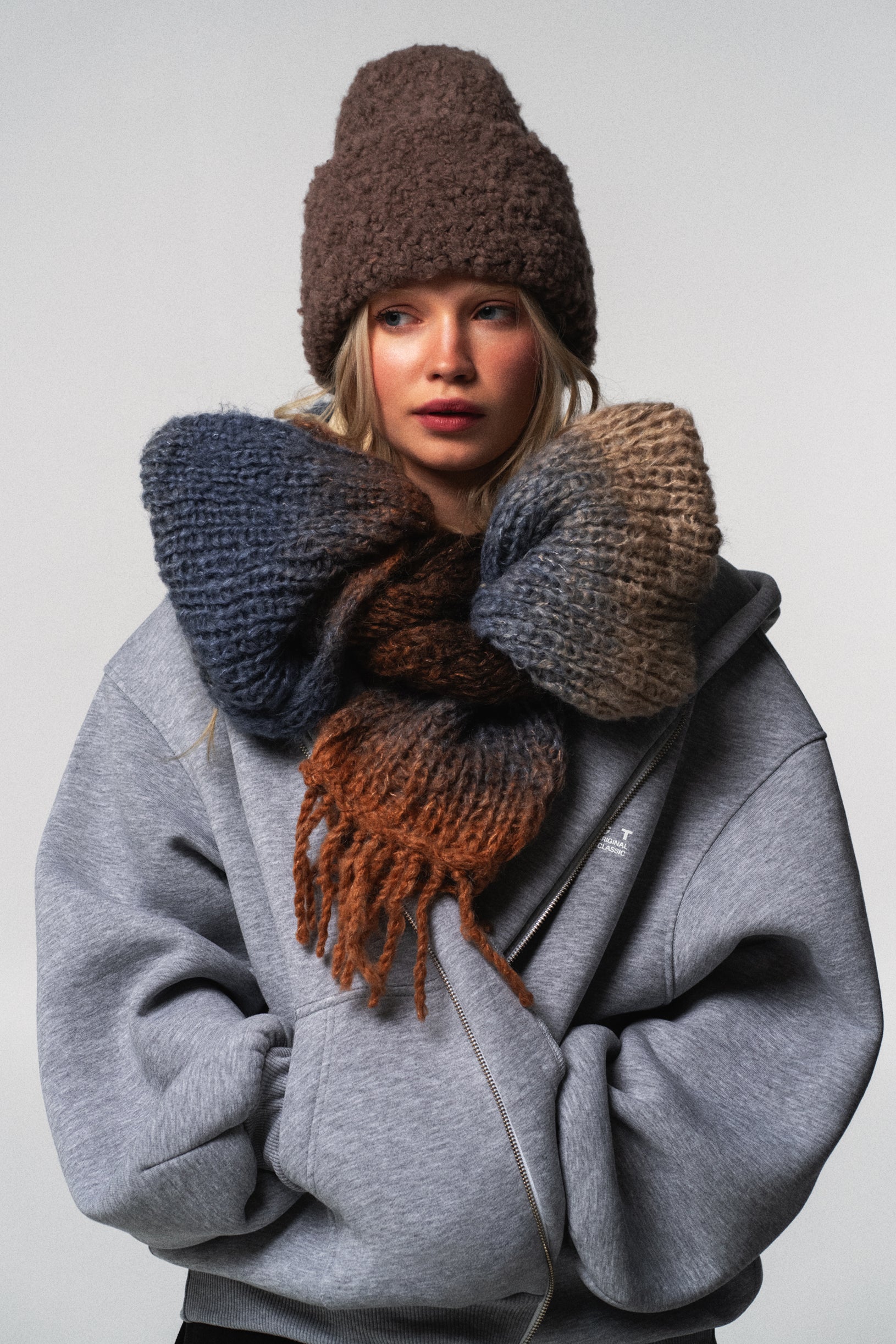 Шарф Ручної В'язки Синьо-коричневий