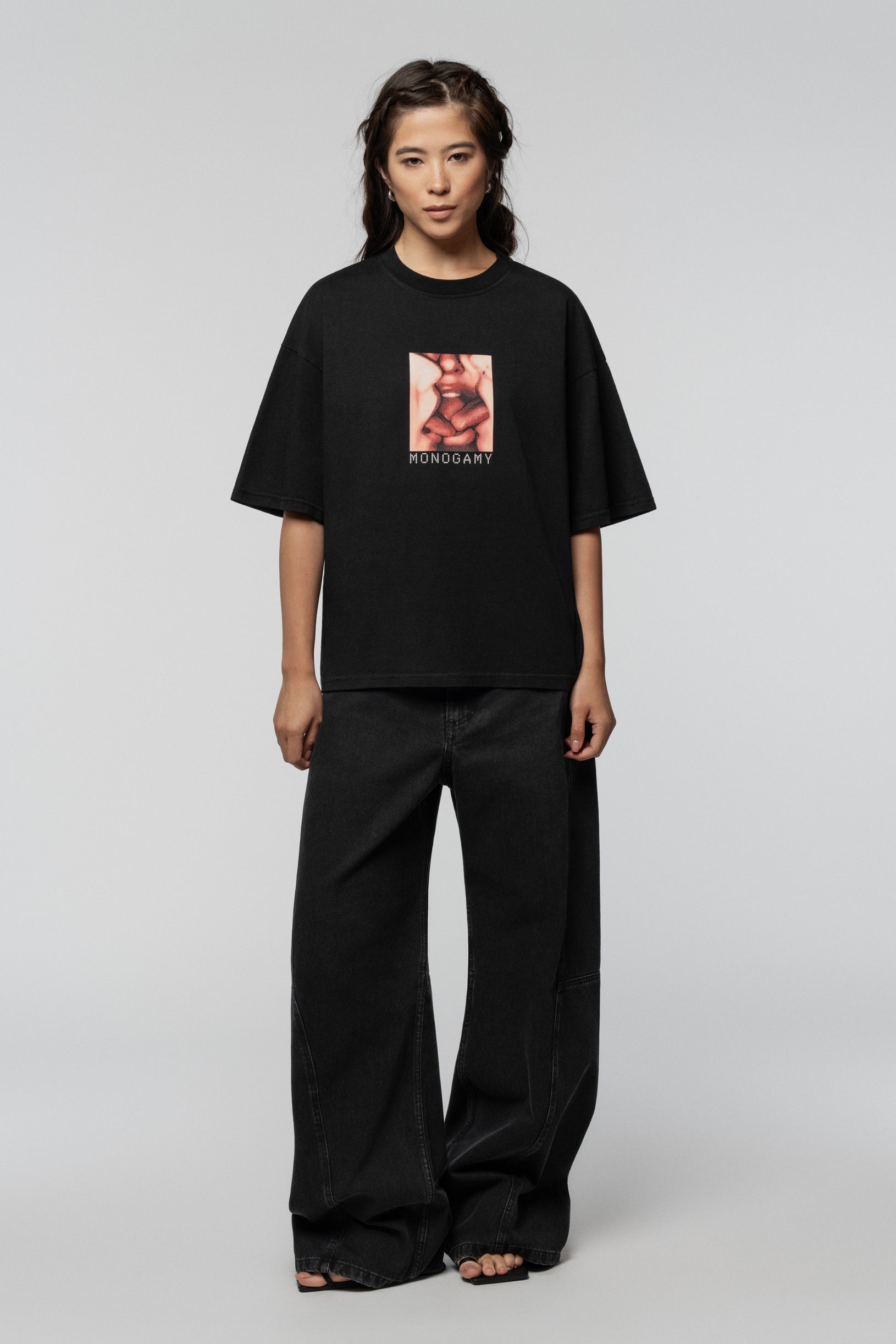SNDCT X ANOESES Чорна Оверсайз Футболка Моногамія
