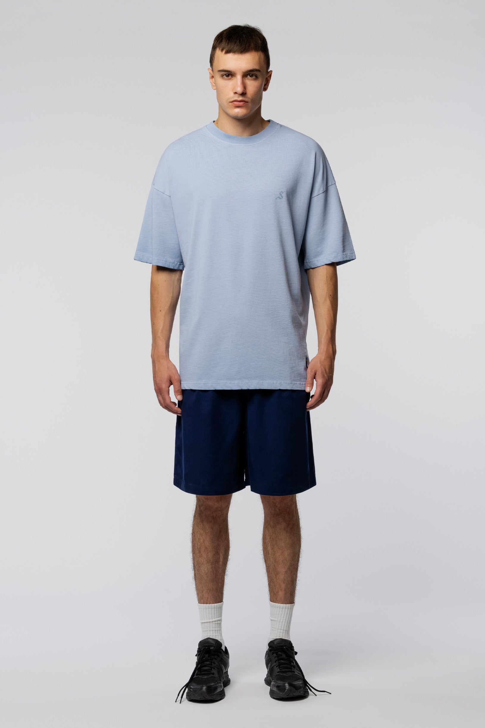 Dark blue Slax shorts made of viscose and nylon